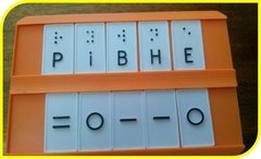Буквено-фонетичний та математичний набір для сліпих